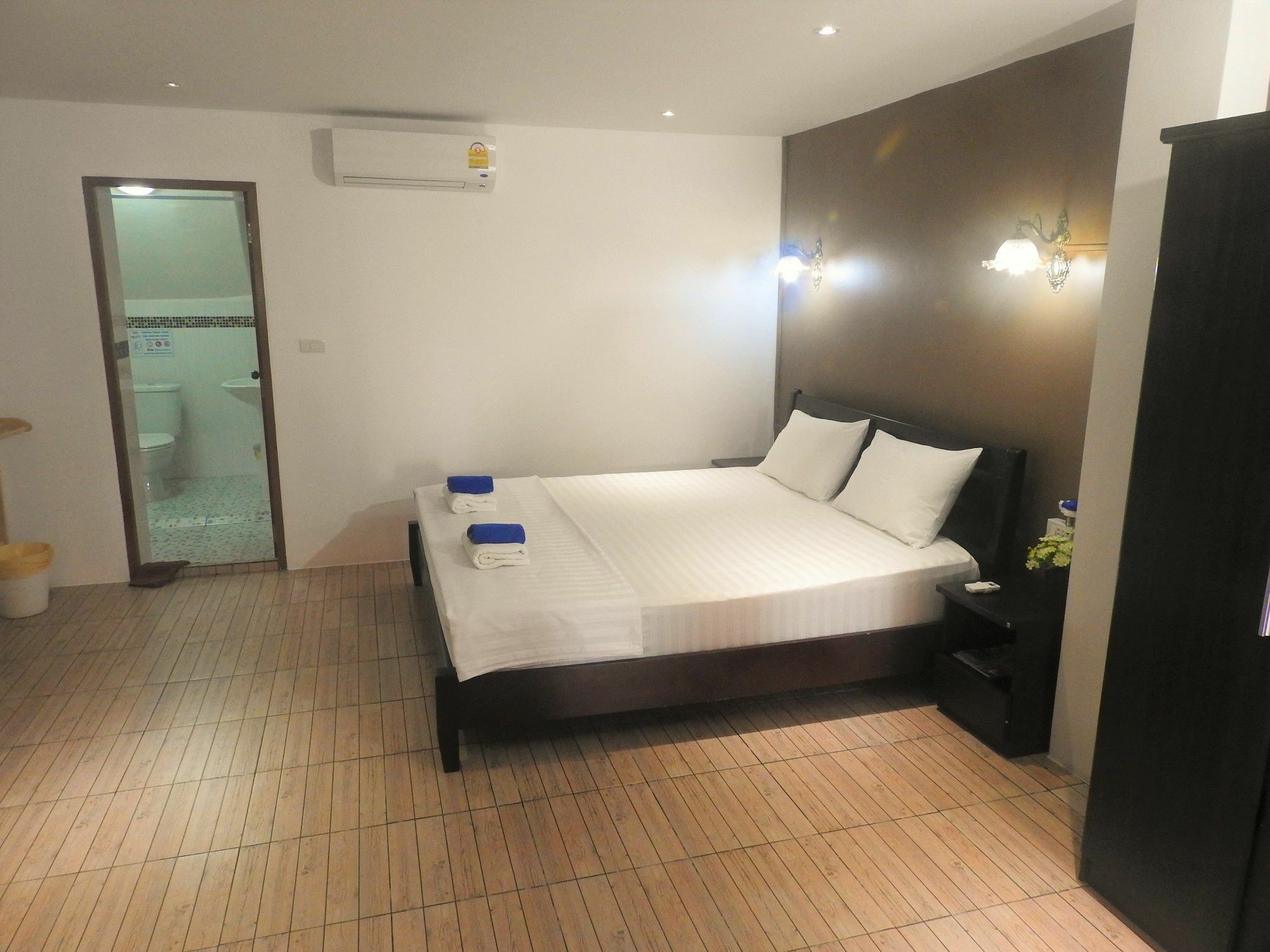 Allstar Guesthouse Karon Exterior foto