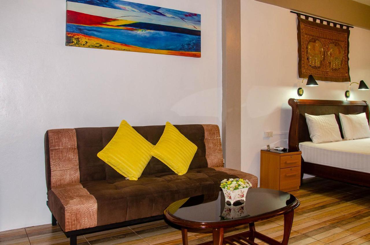 Allstar Guesthouse Karon Exterior foto